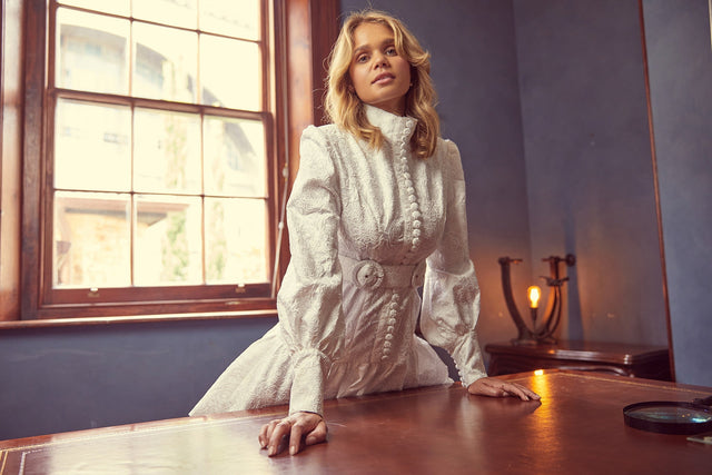 Exclusive LEO LIN Packaging