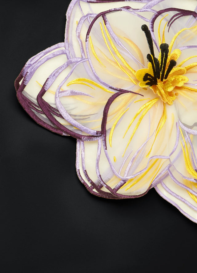 Exclusive Leo Lin Indie Appliqué Sleeve Top in Iris Print in Ebony